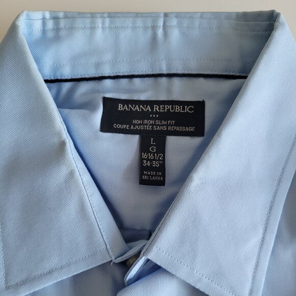 Two brand name dress shirts for one price - Picture 5 of 7